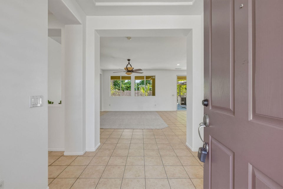 Exceptional opportunity to own a spacious 4 bedroom, 3 bath residence – image 6