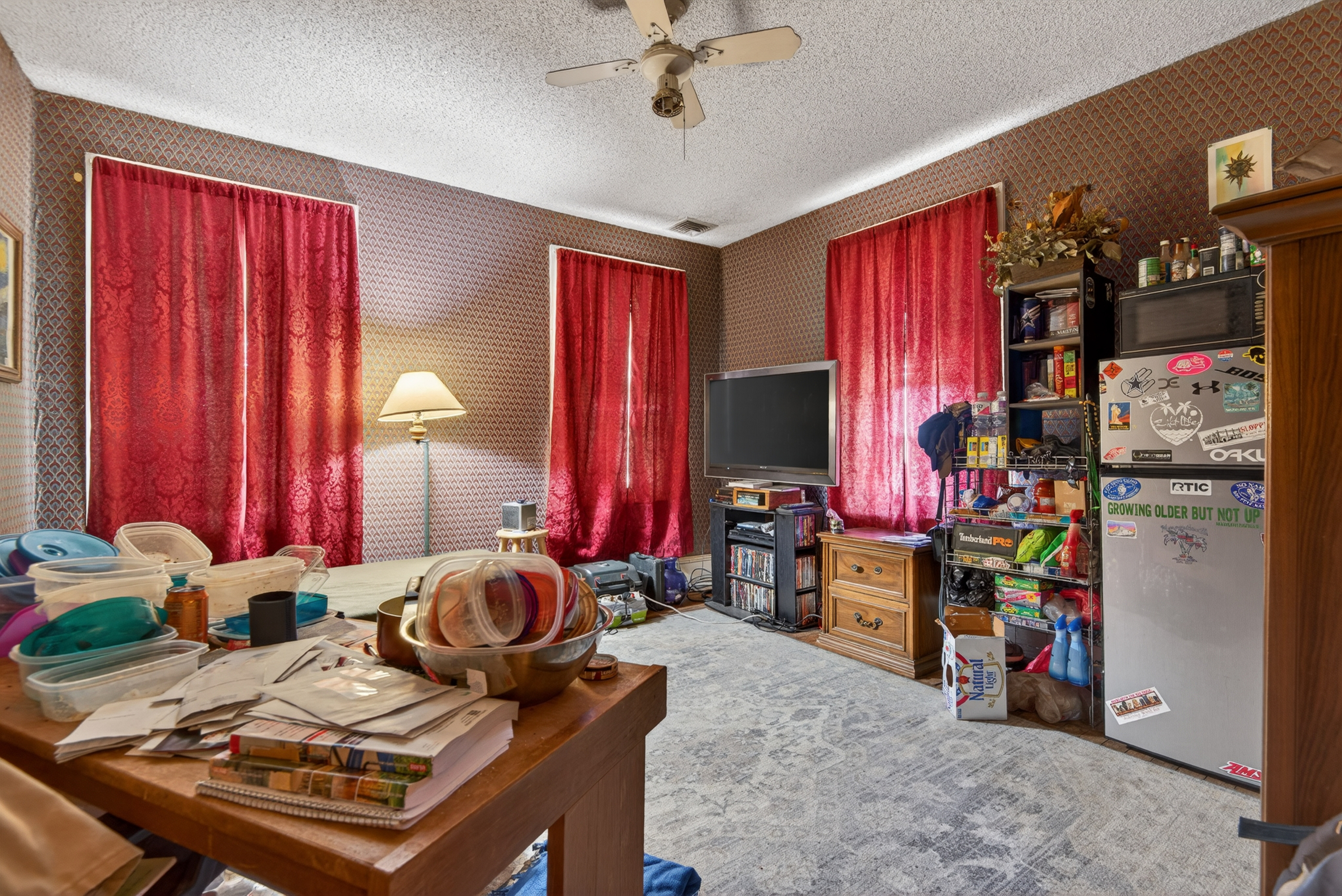Endless possibilities await at 4023 Minute Drive! This unique and beau – image 20
