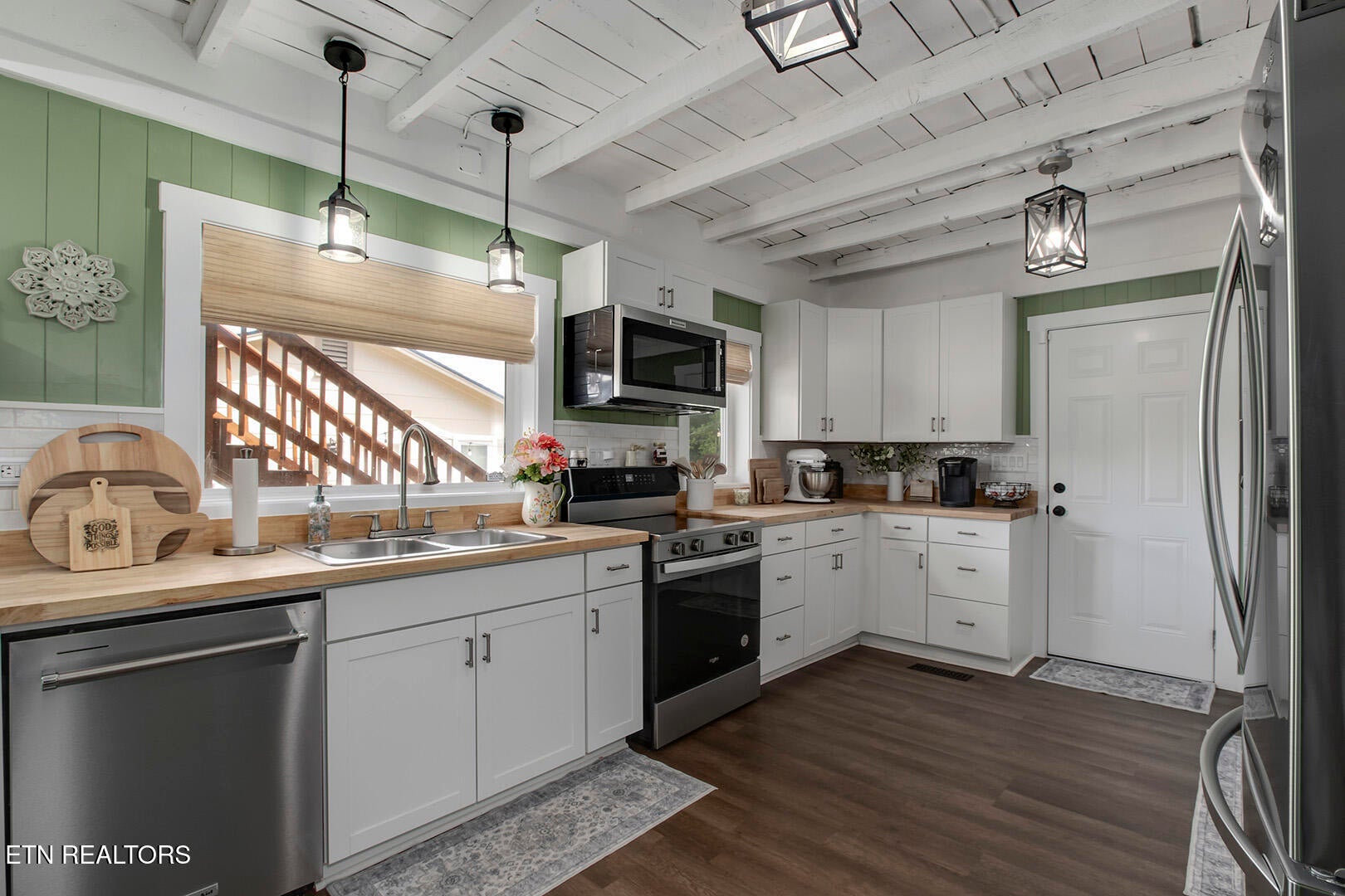Are you looking for an adorable home with character, comfort, and styl – image 20