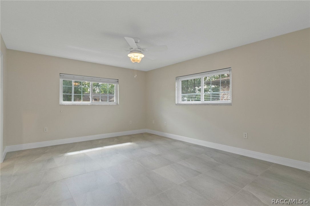 1400 1400 SE 5th Avenue, Crystal River, Florida, 34429, USA, 3 Bedrooms Bedrooms, ,2 BathroomsBathrooms,Residential,For Sale,1400 SE 5th Avenue,852812