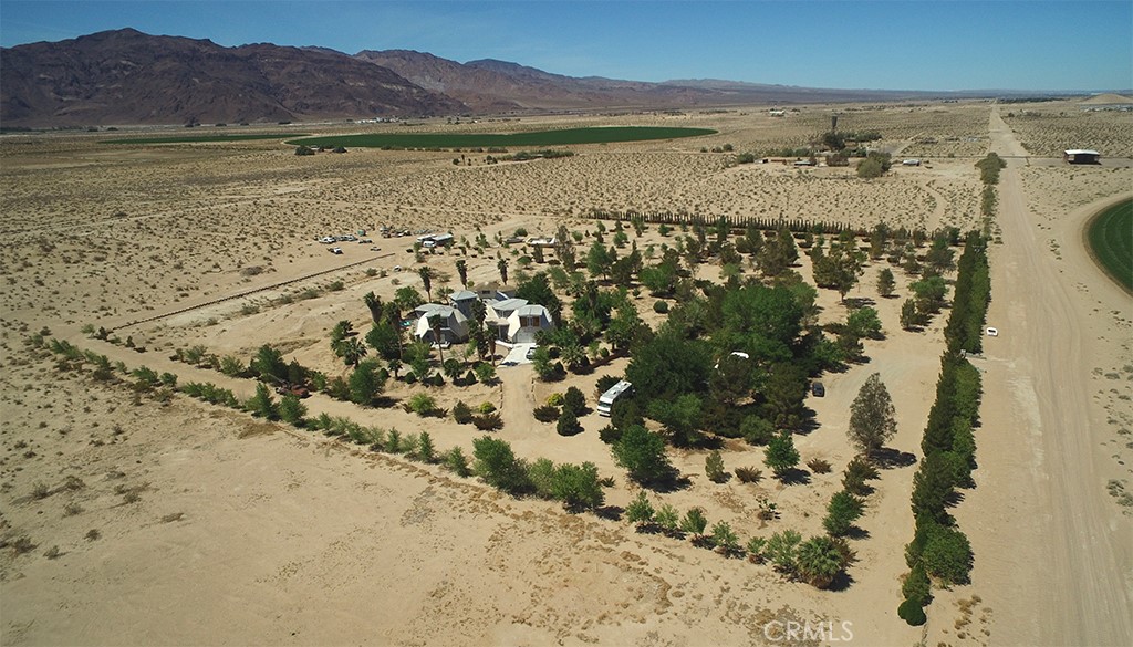 45985 45985 Cottonwood Road, Newberry Springs, California, 92365, USA, 4 Bedrooms Bedrooms, ,6 BathroomsBathrooms,Residential,For Sale,45985 Cottonwood Road,HD25258107
