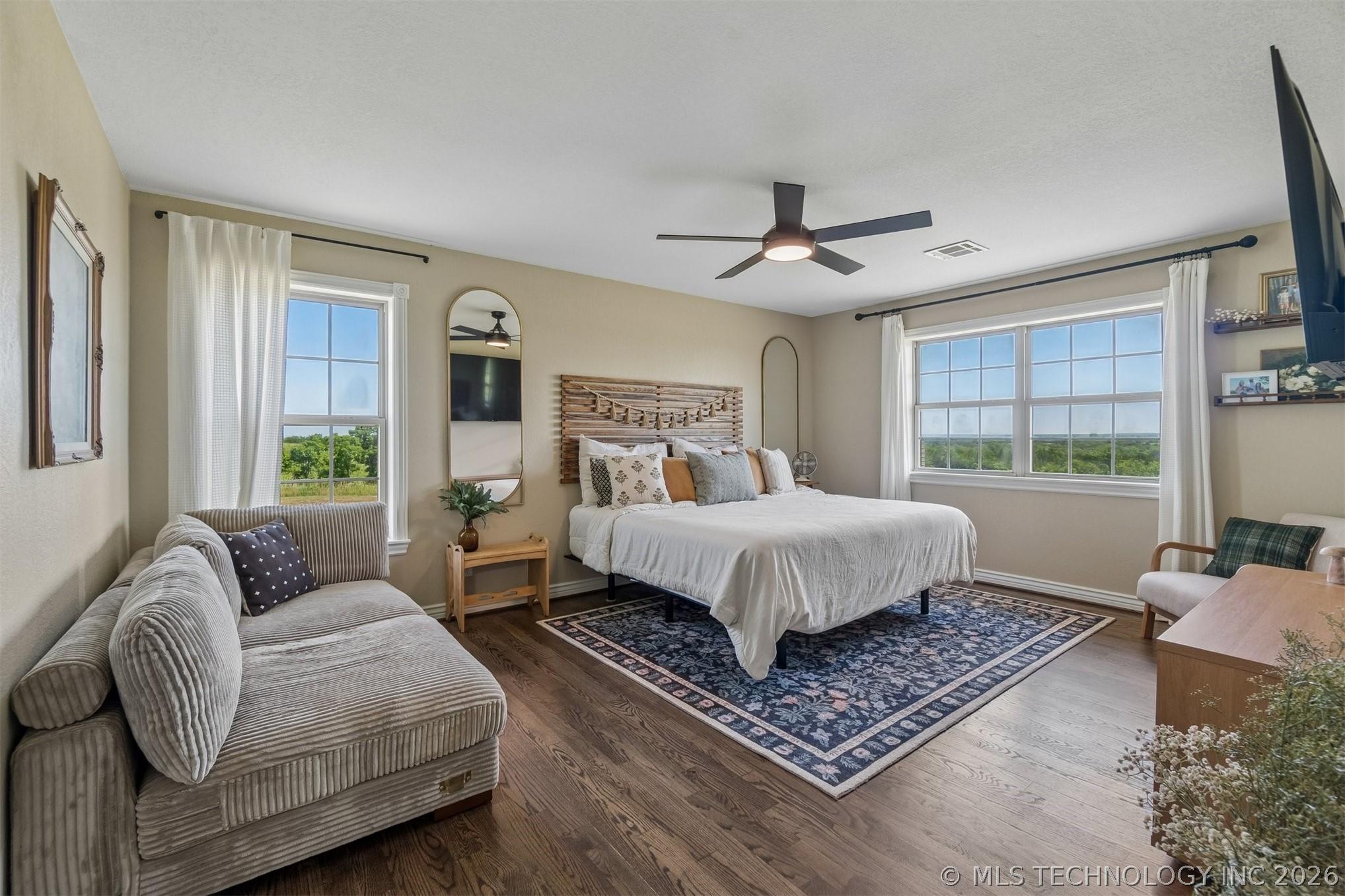 Country Luxury at Its Finest! Nestled on 18 breathtaking acres with pa – image 33