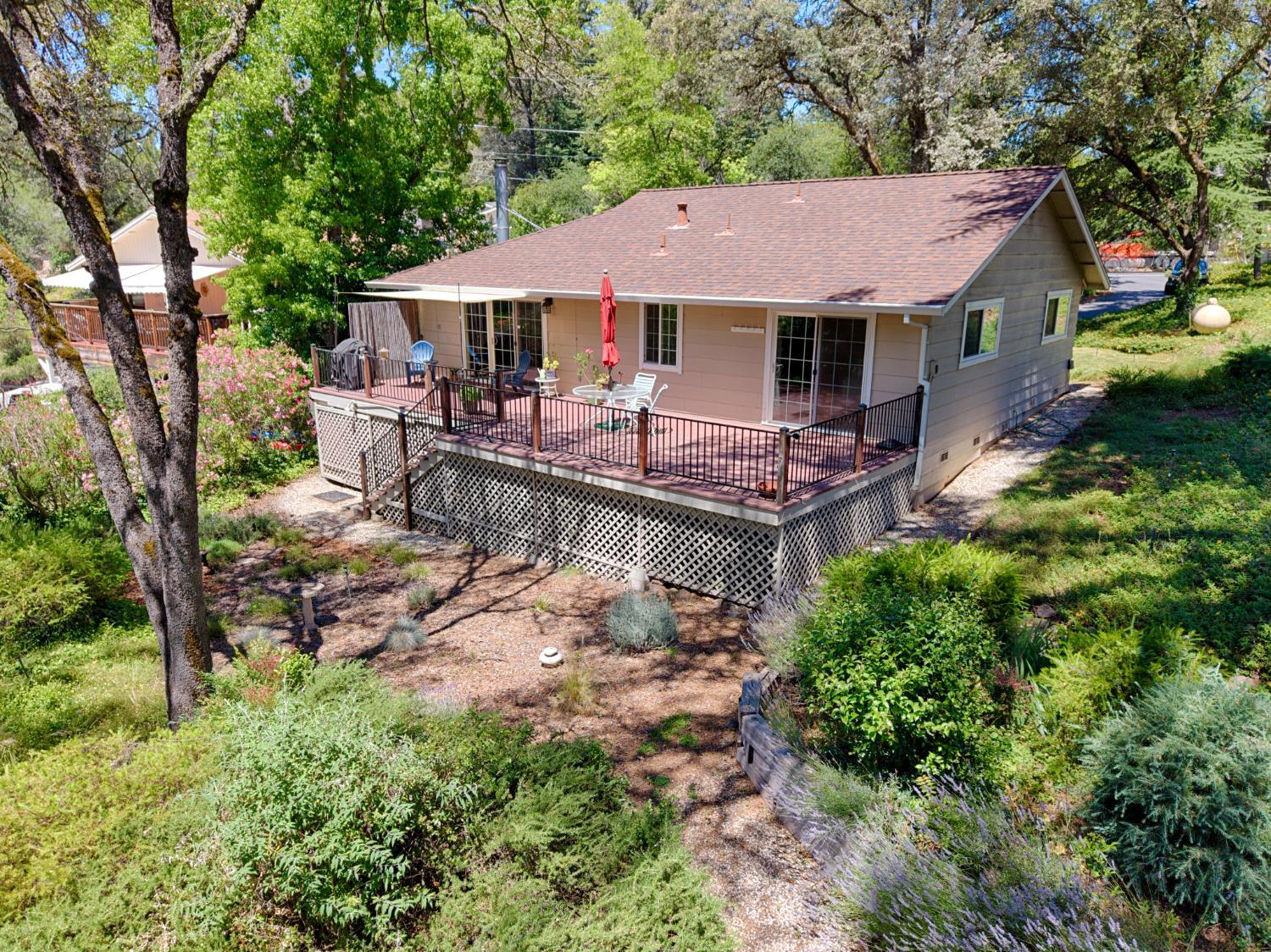 11035 11035 Lakeshore, Auburn, California, 95602, USA, 2 Bedrooms Bedrooms, ,3 BathroomsBathrooms,Residential,For Sale,11035 Lakeshore,226075539