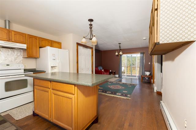 264 264 Chestnut Street, Claremont, New Hampshire, 03743, USA, 6 Bedrooms Bedrooms, ,2 BathroomsBathrooms,Residential,For Sale,264 Chestnut Street,4ecc3a4c-f87c-4c00-99bf-68620d