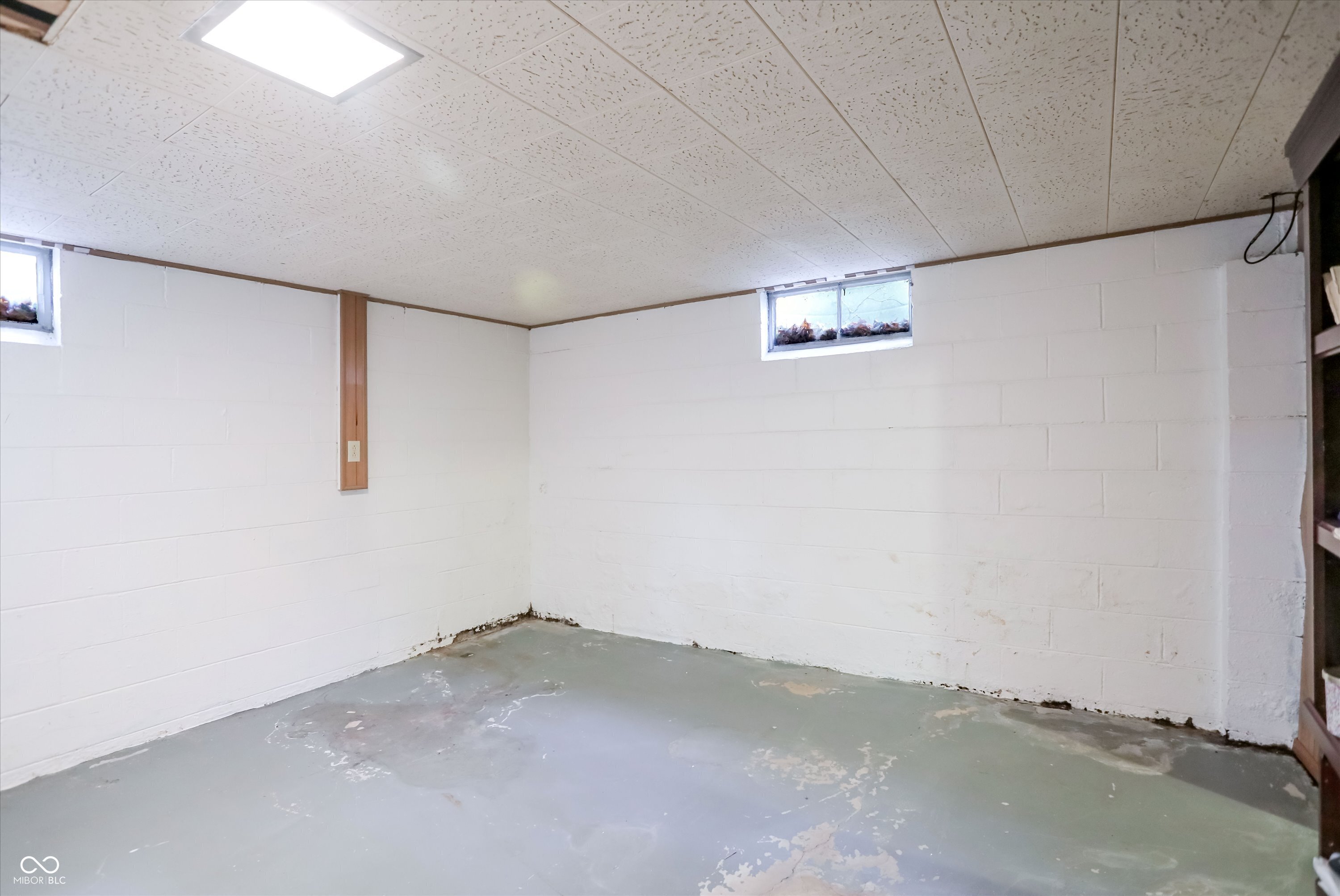 410 410 W Ash Street, Zionsville, Indiana, 46077, USA, 3 Bedrooms Bedrooms, ,2 BathroomsBathrooms,Residential,For Sale,410 W Ash Street,3dd59809-0021-48b9-a32f-4220e5