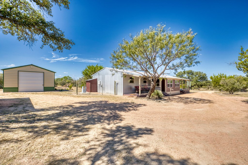 25525 25525 Ranch Rd 2323, Llano, Texas, 78643, USA, 3 Bedrooms Bedrooms, ,2 BathroomsBathrooms,Residential,For Sale,25525 Ranch Rd 2323,135c6f35-4092-4d2f-b032-da168c