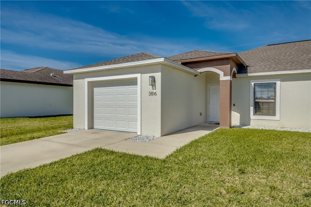 3814/3816 SW 15th Place, Cape Coral, Florida, 33914, USA, 6 Bedrooms Bedrooms, ,4 BathroomsBathrooms,Residential,For Sale,3814/3816 SW 15th Place,4ee870bd-e6f6-43e9-8e56-32f892