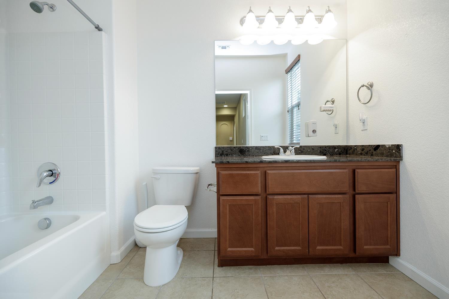 Located in a highly desirable neighborhood, this well-maintained home – image 38