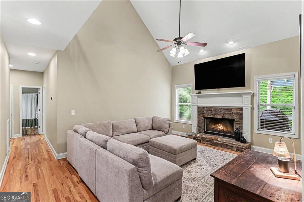 PRICE IMPROVEMENT! Special financing and grant available for this prop – image 18