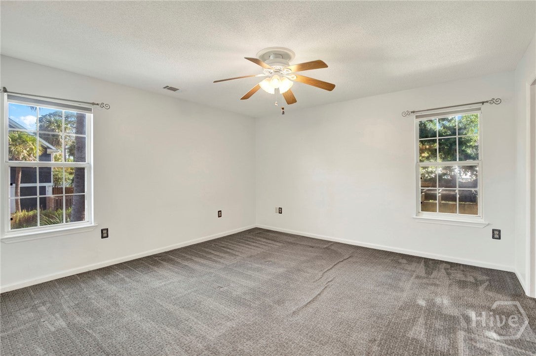 Located in the heart of Tybee Island, 407 7th Street offers the perfec – image 61