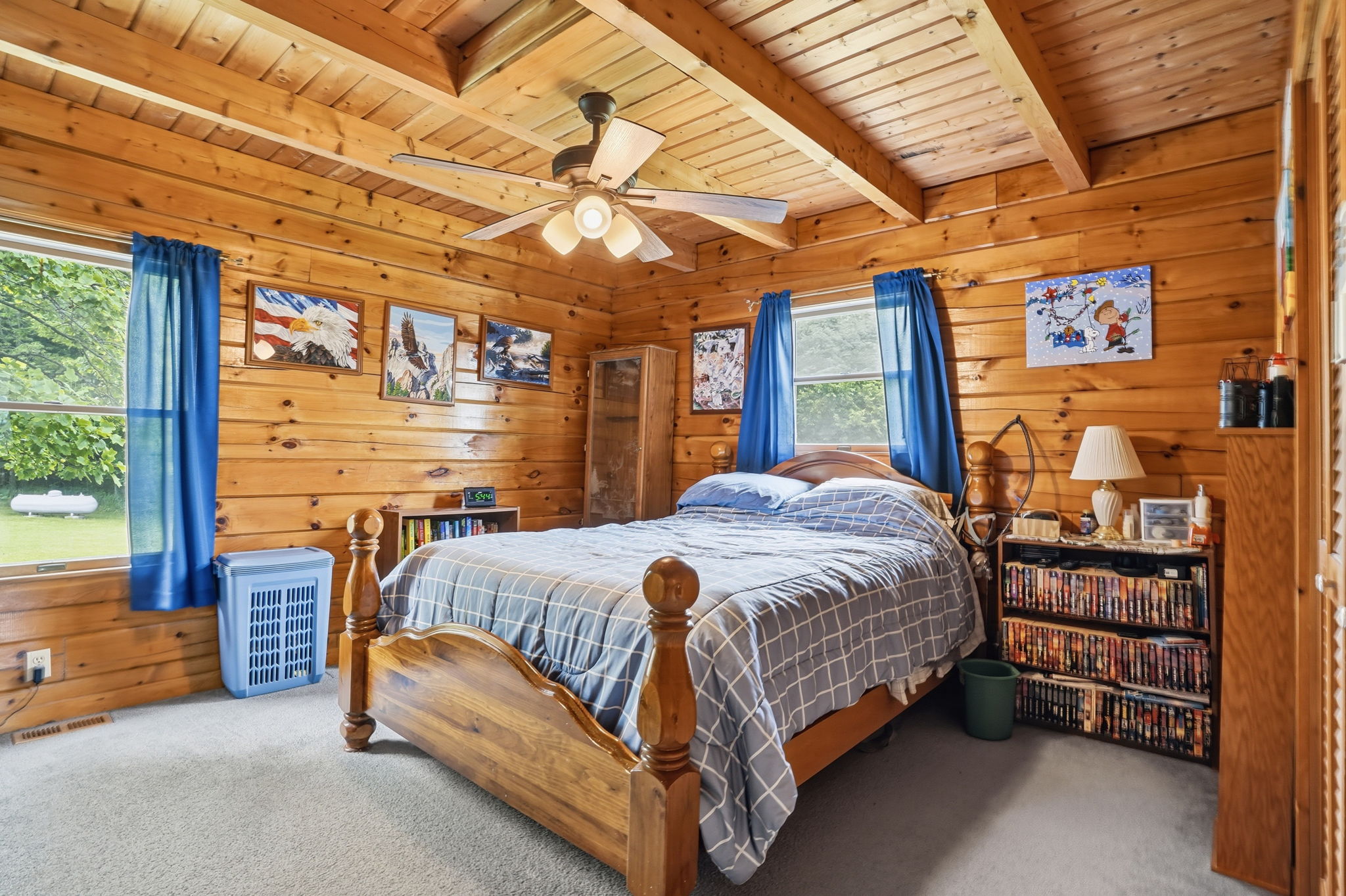 Log Cabin Retreat on 5 AcresEscape to your own private oasis tucked aw – image 20