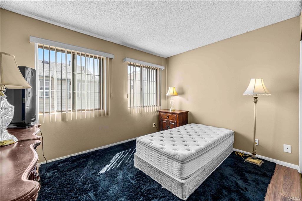 Beautiful condominium with 3 bedrooms and 3 bathrooms. A place for a h – image 10