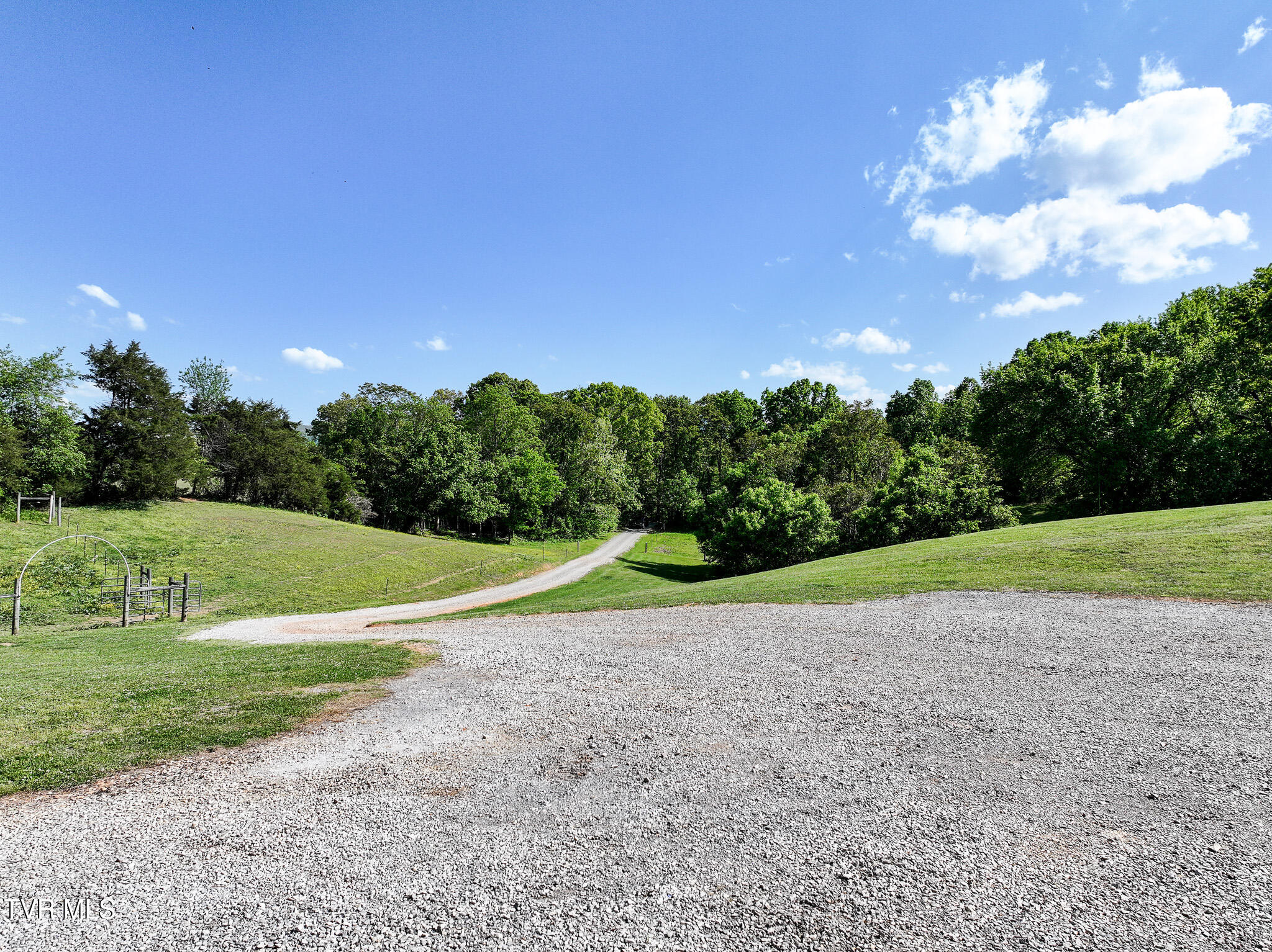 1980 1980 South Allens Bridge Road, Greeneville, Tennessee, 37743, USA, 4 Bedrooms Bedrooms, ,4 BathroomsBathrooms,Residential,For Sale,1980 South Allens Bridge Road,1c90b282-c7a2-433e-bc98-c69cf0