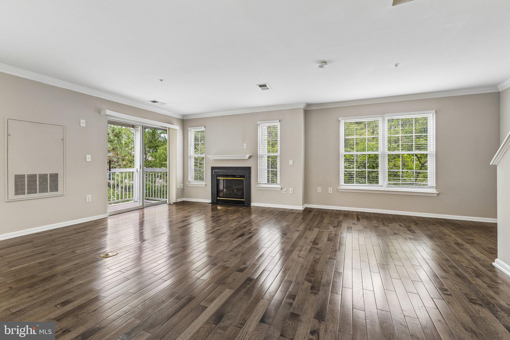 4542 4542 Superior Square, Fairfax, Virginia, 22033, USA, 3 Bedrooms Bedrooms, ,3 BathroomsBathrooms,Residential,For Sale,4542 Superior Square,VAFX2313172
