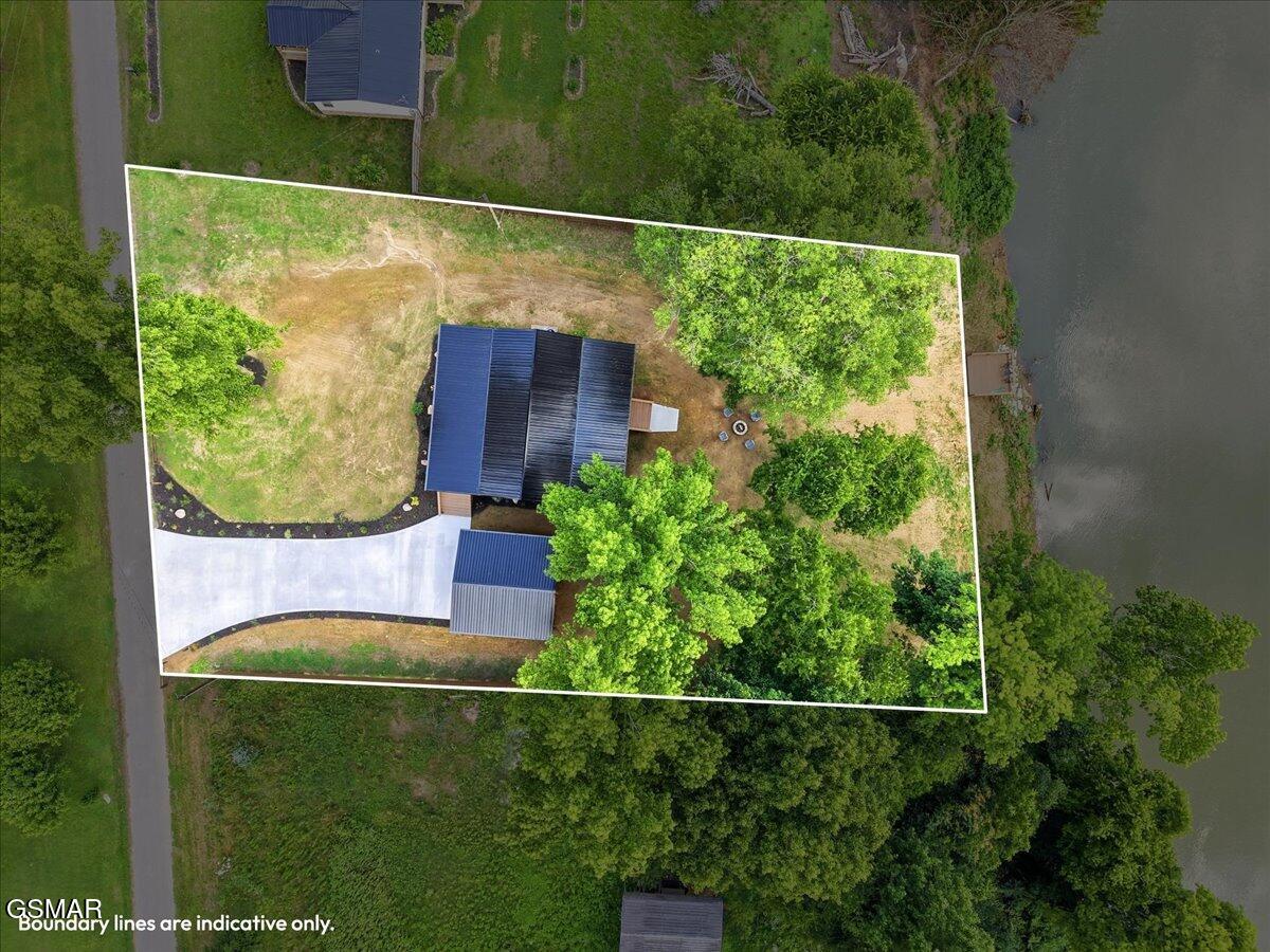Experience the best of waterfront living in East Tennessee with this s – image 38