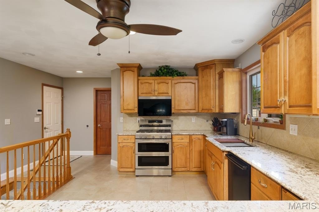 117 117 Callaway Court, O'Fallon, Illinois, 62269, USA, 4 Bedrooms Bedrooms, ,4 BathroomsBathrooms,Residential,For Sale,117 Callaway Court,26013179