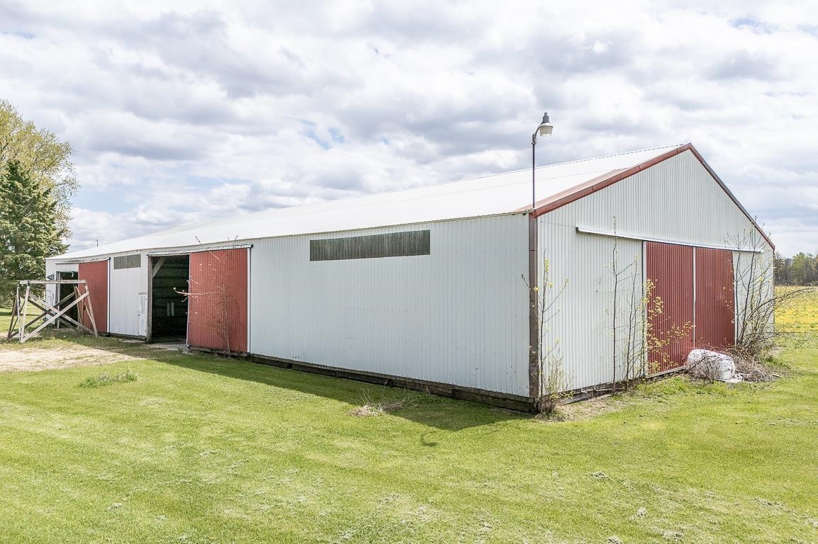 N5201 Lower Road, Shiocton, Wisconsin, 54170-9132, USA, 3 Bedrooms Bedrooms, ,2 BathroomsBathrooms,Residential,For Sale,N5201 Lower Road,86ab8ace-a03c-4b7b-9366-5f3e37