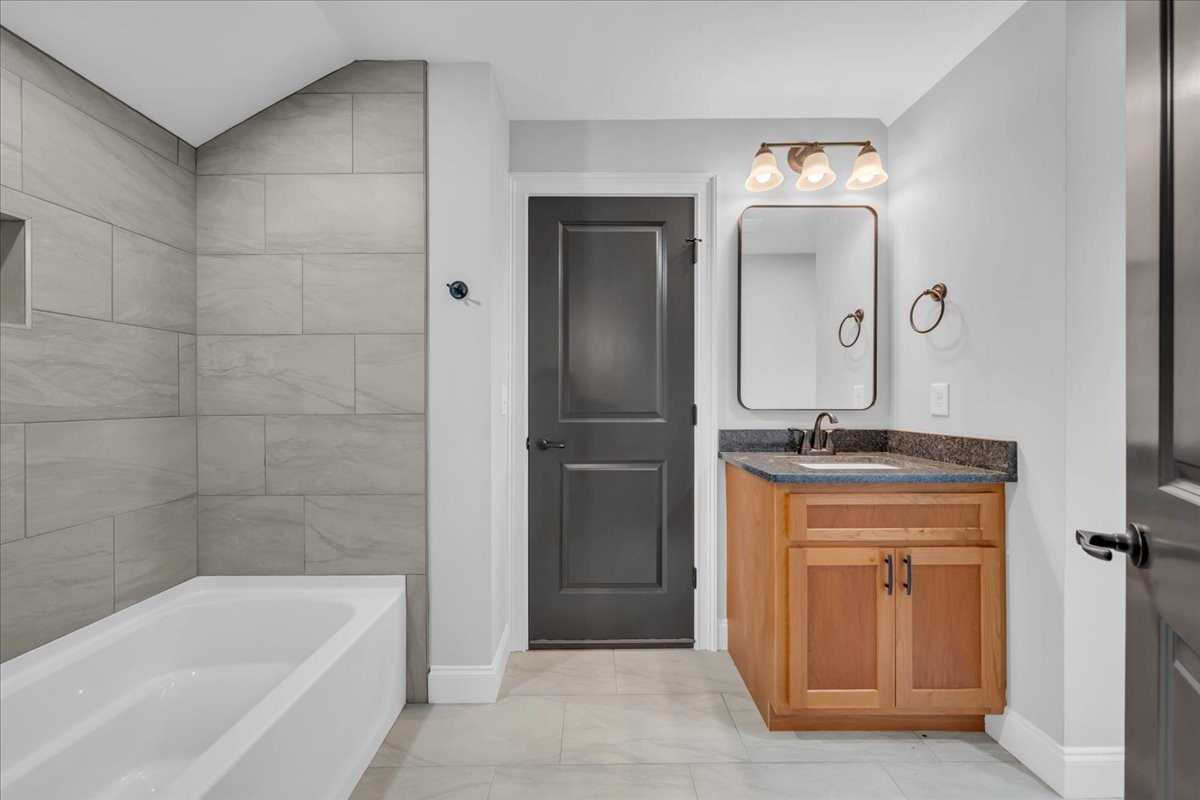74 74 Summer Lake Ct Lot 16, Winchester, Tennessee, 37398, USA, 3 Bedrooms Bedrooms, ,4 BathroomsBathrooms,Residential,For Sale,74 Summer Lake Ct Lot 16,3232049