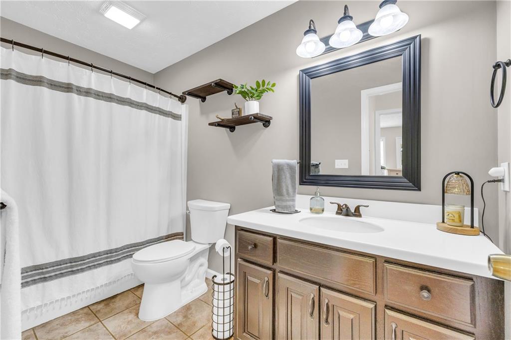 6200 6200 Bent Tree Cove, Murrayville, Georgia, 30564, USA, 5 Bedrooms Bedrooms, ,4 BathroomsBathrooms,Residential,For Sale,6200 Bent Tree Cove,7747079