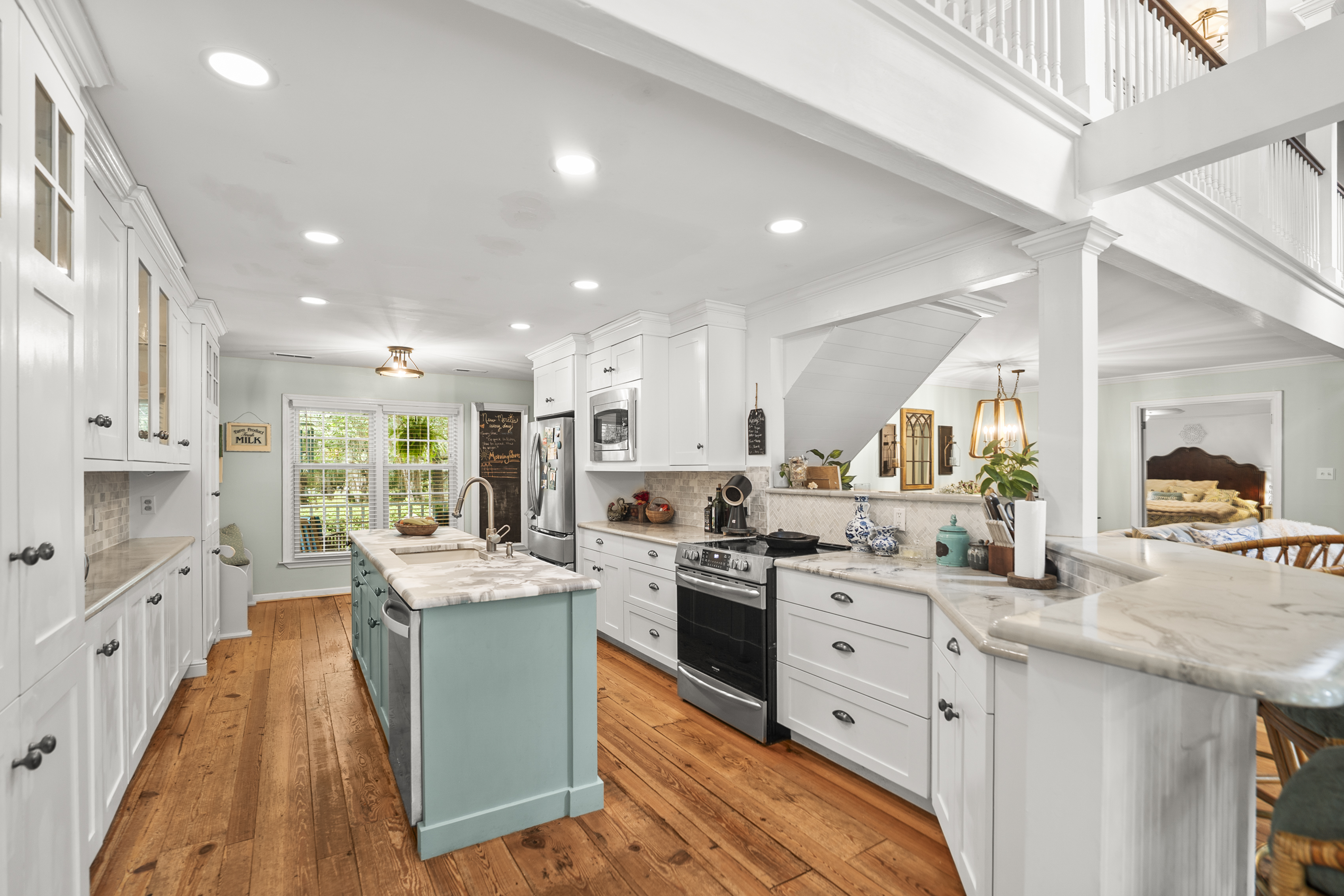 One of a kind, Lowcountry Living! This beautiful house sitting amongst – image 15