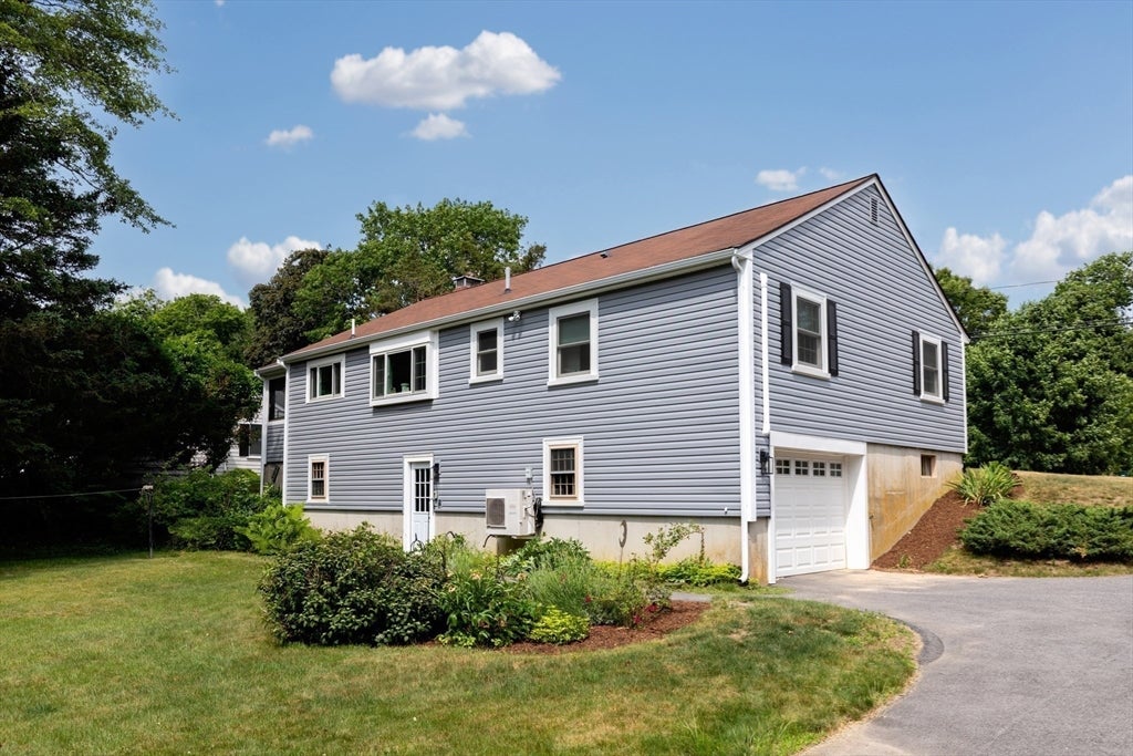 50 50 Forest Ave Ext, Plymouth, Massachusetts, 02360, USA, 3 Bedrooms Bedrooms, ,3 BathroomsBathrooms,Residential,For Sale,50 Forest Ave Ext,73539511
