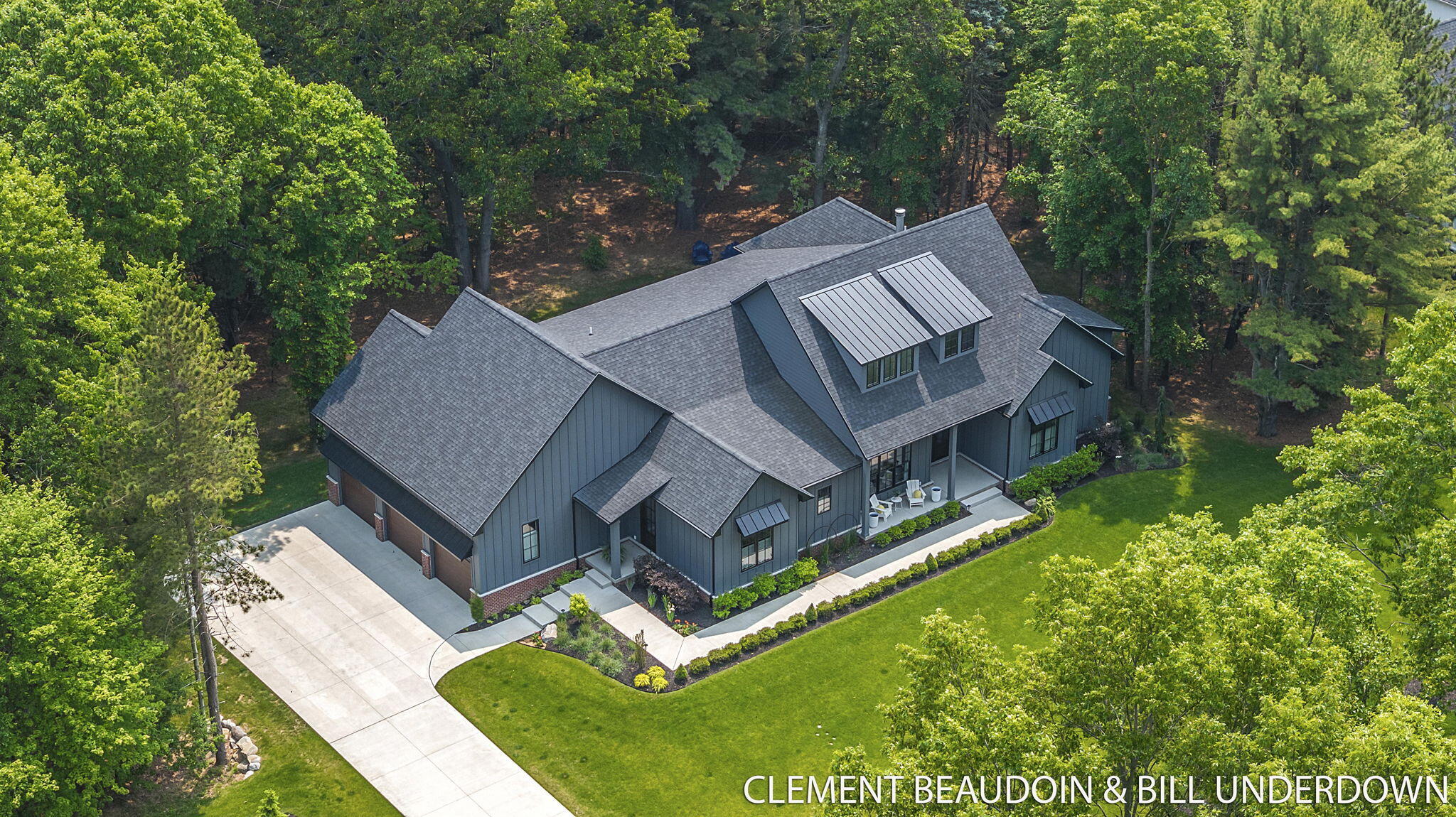 Behind the private gates of Gaslight Estates sits this exceptional, cu – image 39