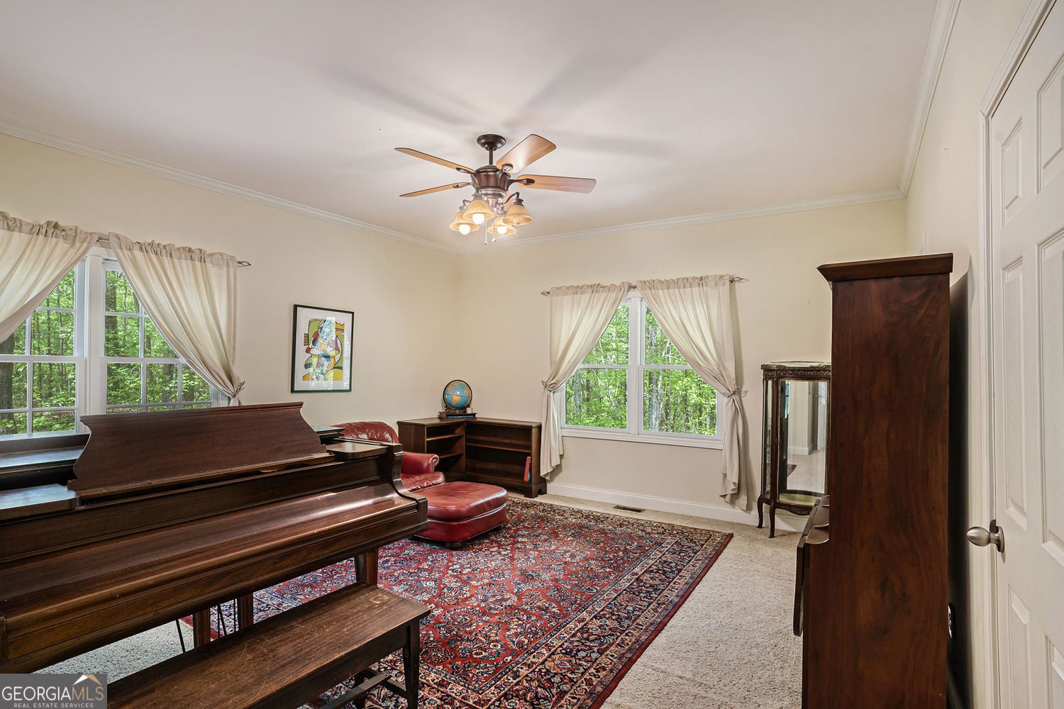 Experience the epitome of country living on this expansive 10+ acre pr – image 26