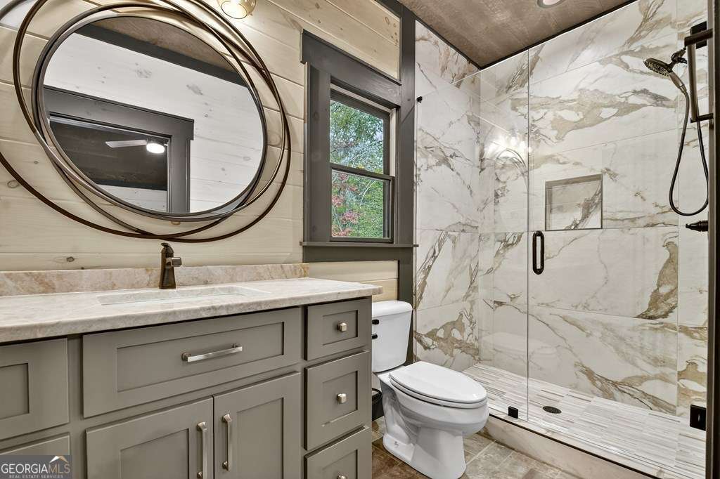 Welcome to your Private RIVERFRONT DREAM HOME on the shimmering shores – image 39