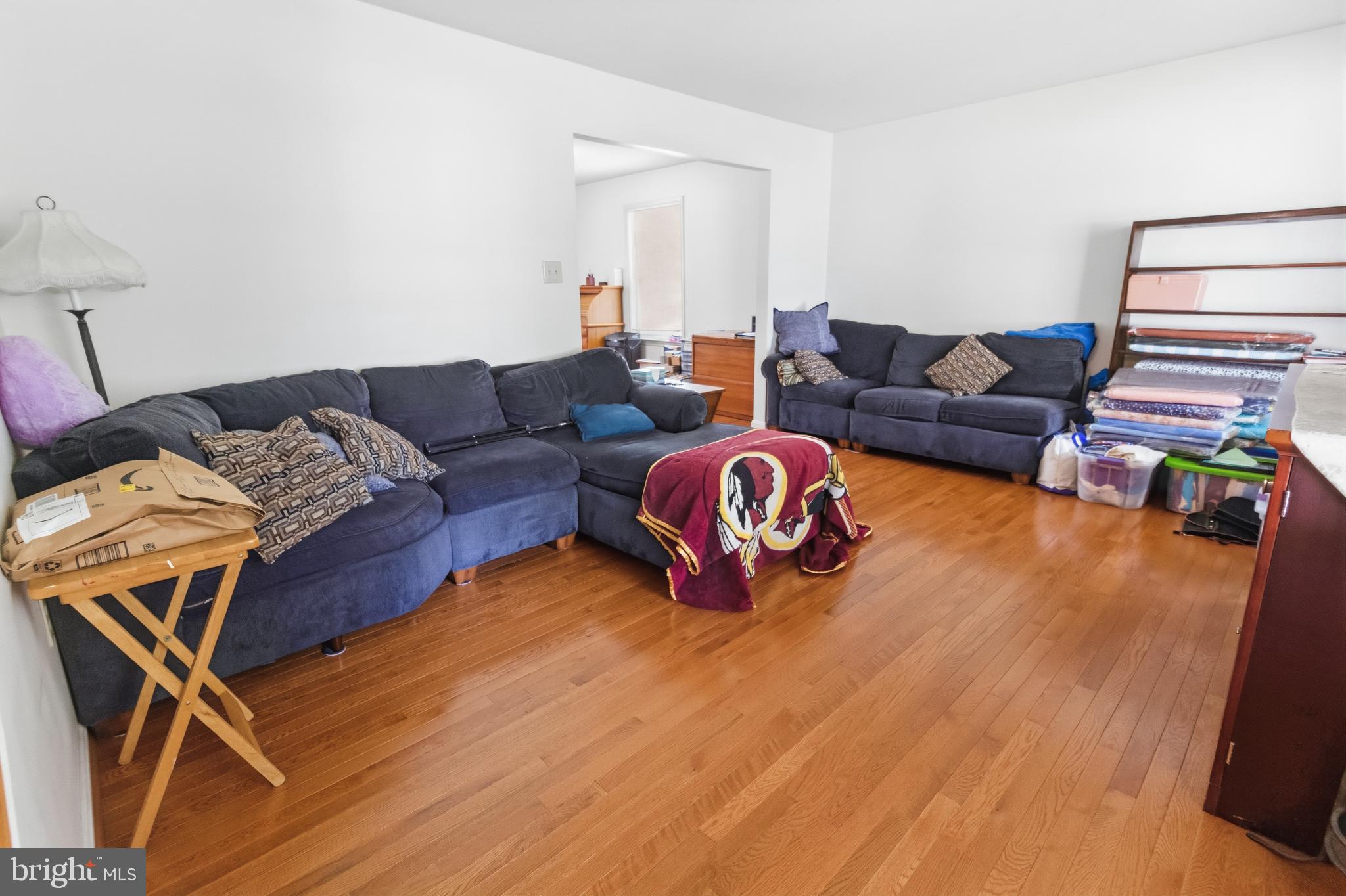 Look for our OPEN HOUSE this Saturday 12-3 PM.This well established be – image 5