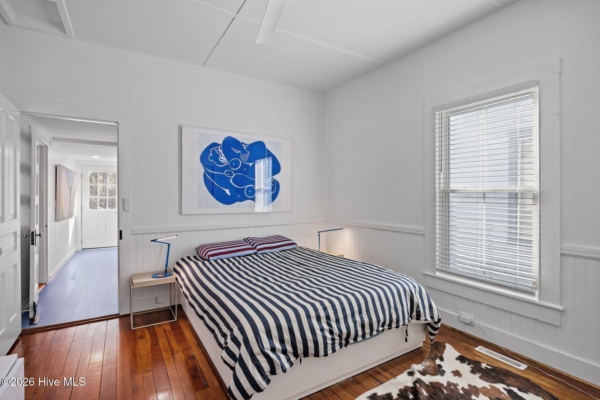 This Historic Home comes furnished with 2 Maritime Painting all other – image 18