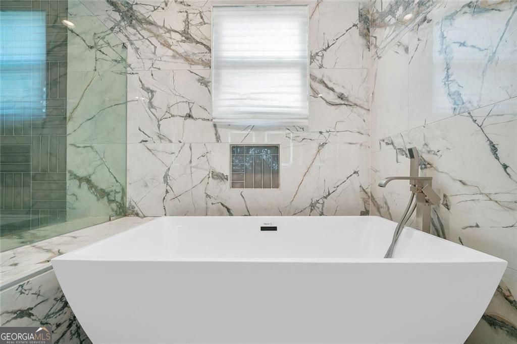 Modern living meets smart investment in the sought-after Tributary at – image 32