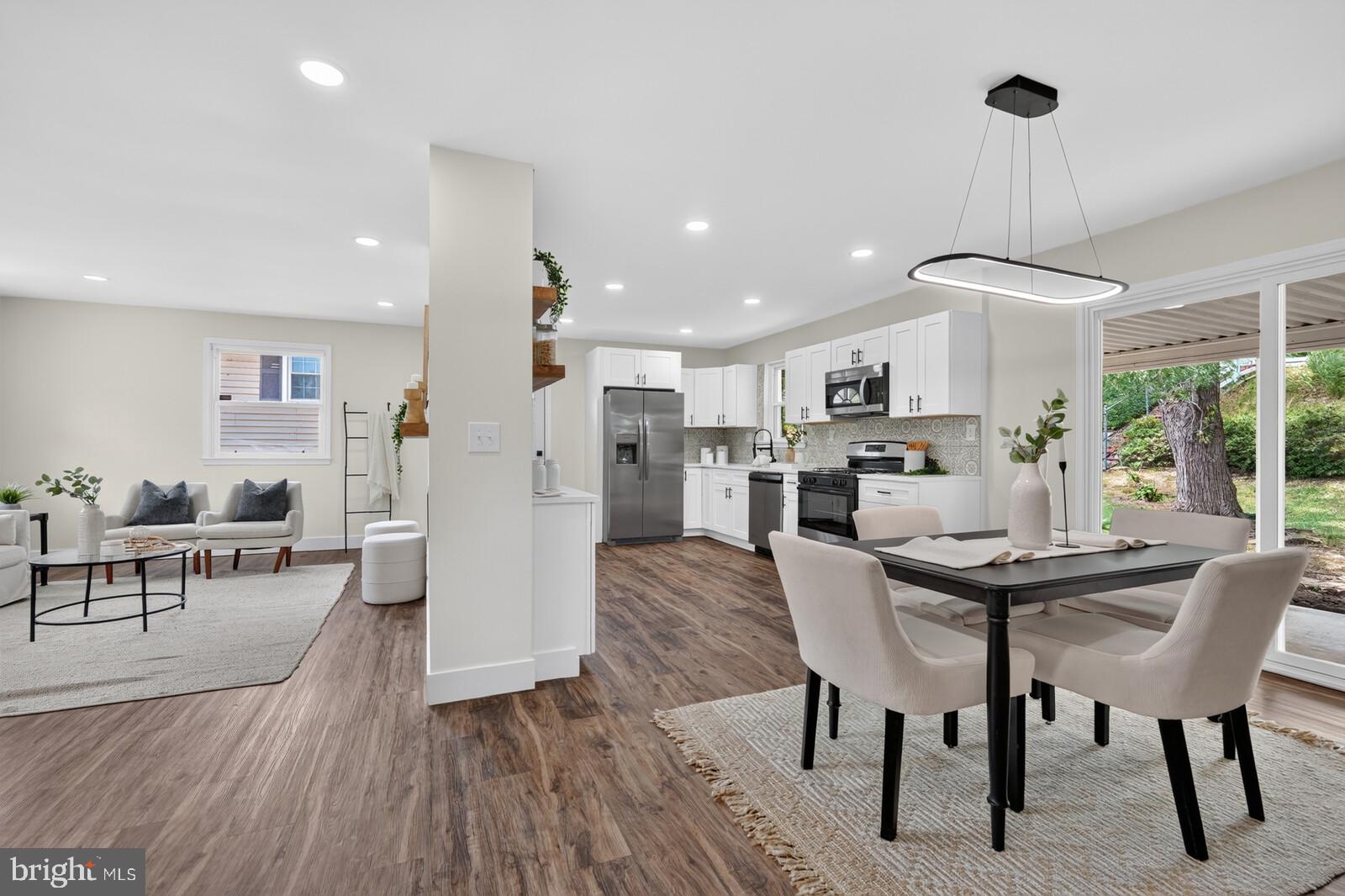 Beautifully Renovated Single-Family Home in Sought-After Kettering – 5 – image 10