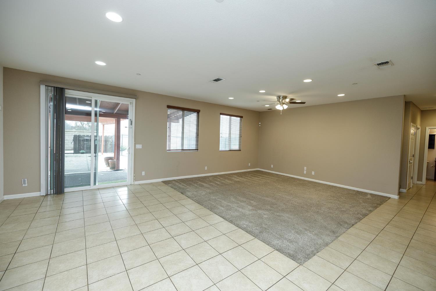 Located in a highly desirable neighborhood, this well-maintained home – image 18