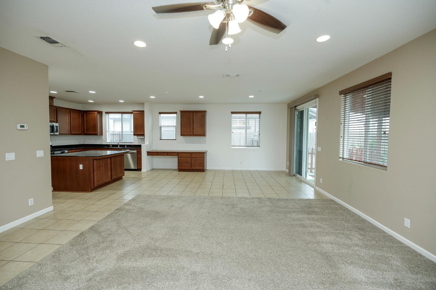 Located in a highly desirable neighborhood, this well-maintained home – image 15