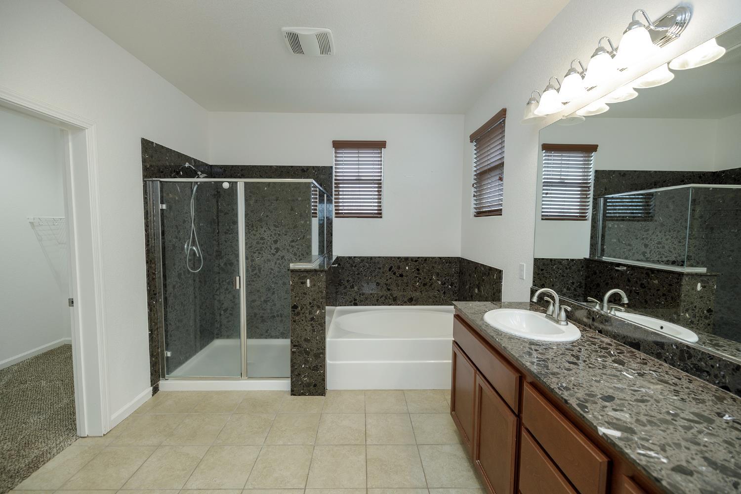Located in a highly desirable neighborhood, this well-maintained home – image 39