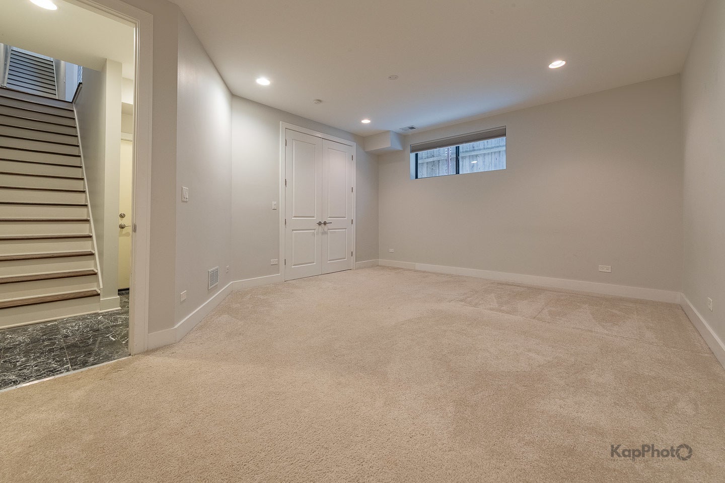 3839 3839 N Ashland Avenue #2, Chicago, Illinois, 60613, USA, 3 Bedrooms Bedrooms, ,2 BathroomsBathrooms,Residential,For Sale,3839 N Ashland Avenue #2,8c2415d9-76d4-4b30-9d1f-86ef71