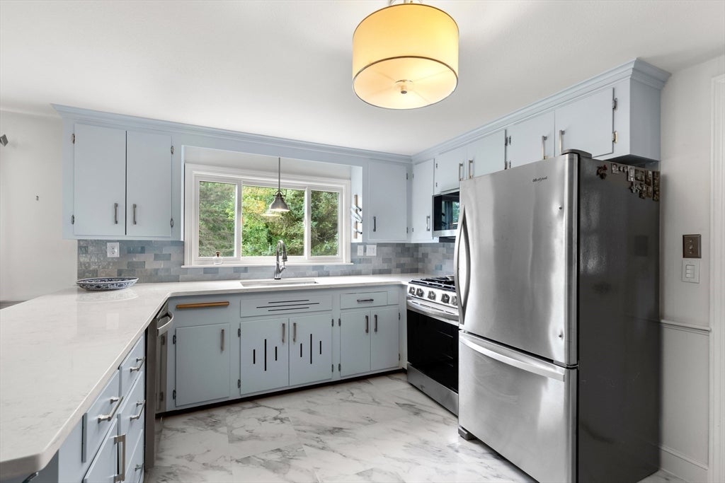50 50 Forest Ave Ext, Plymouth, Massachusetts, 02360, USA, 3 Bedrooms Bedrooms, ,3 BathroomsBathrooms,Residential,For Sale,50 Forest Ave Ext,73539511