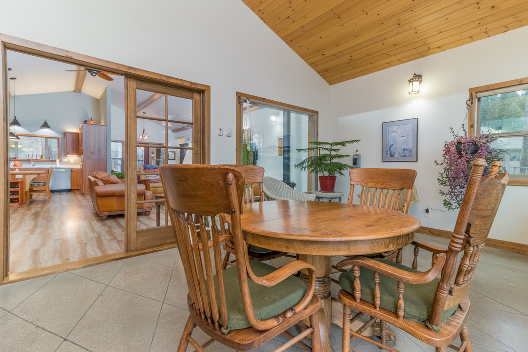 427 427 Wood Duck Lane, Bonners Ferry, Idaho, 83805, USA, 3 Bedrooms Bedrooms, ,2 BathroomsBathrooms,Residential,For Sale,427 Wood Duck Lane,cc178308-f014-4d2e-ac5a-8c284a