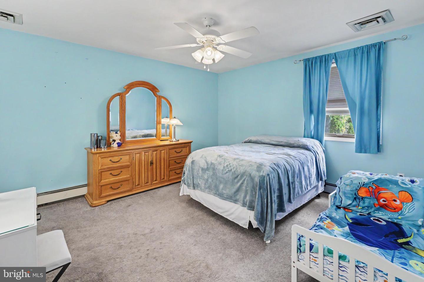 Located in the Ridley school district, dont wait to see this spacious, – image 27
