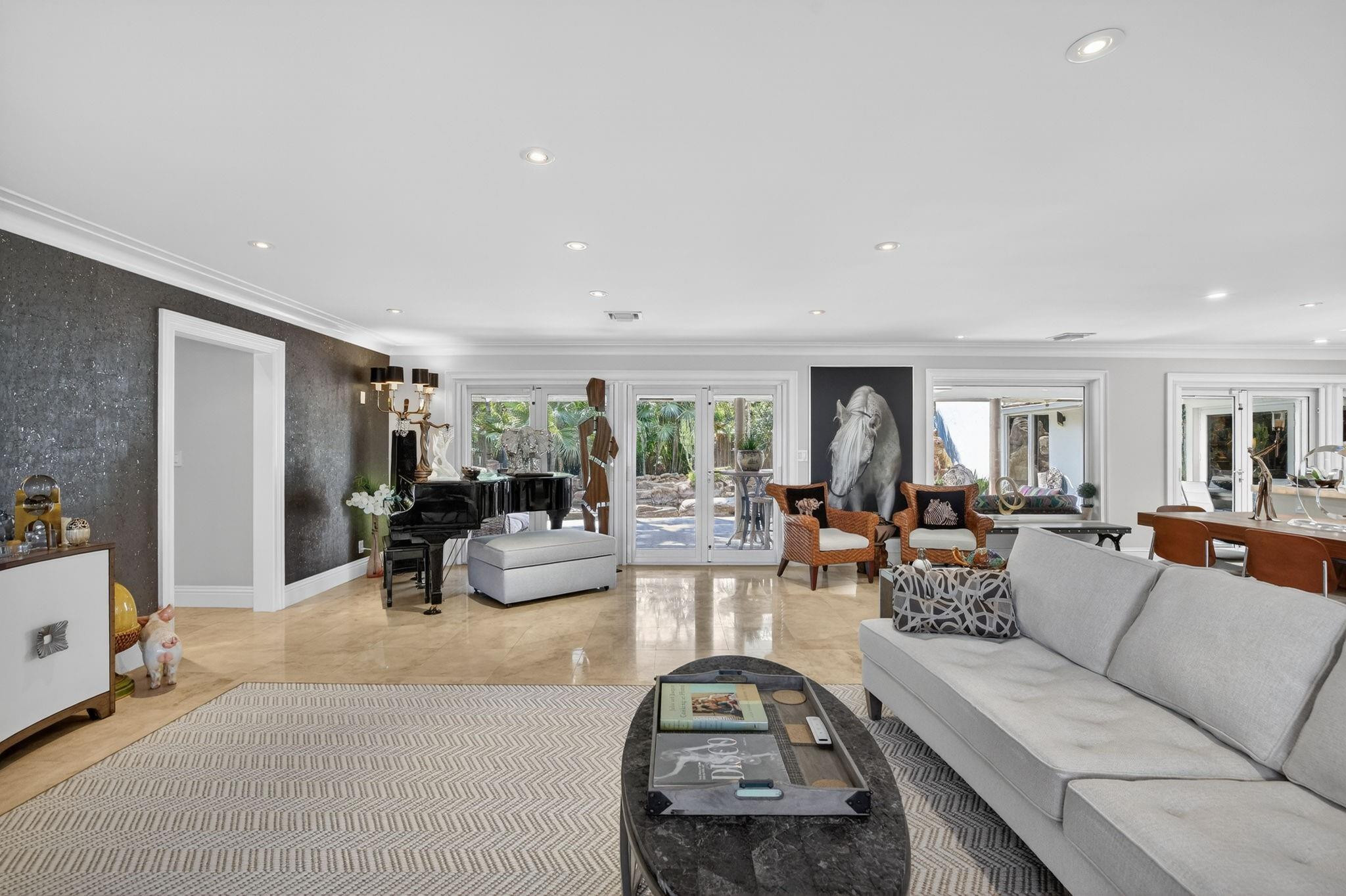 Rare & remarkable resort-style estate, set on an expansive lot in one – image 11