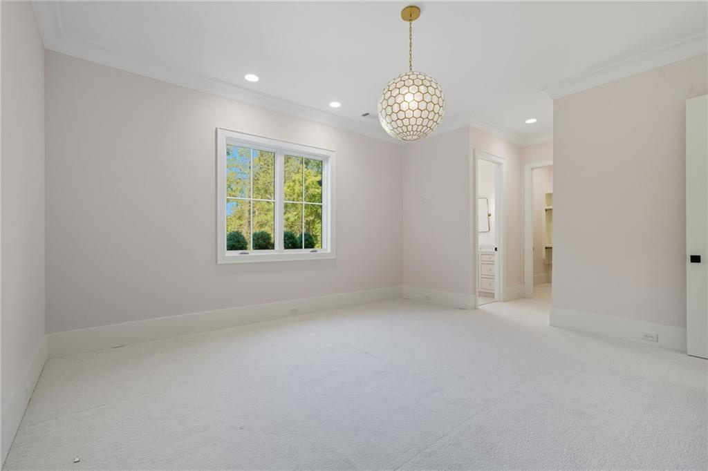 Beautiful Custom Home on gorgeous estate lot in exclusive Milton. This – image 42
