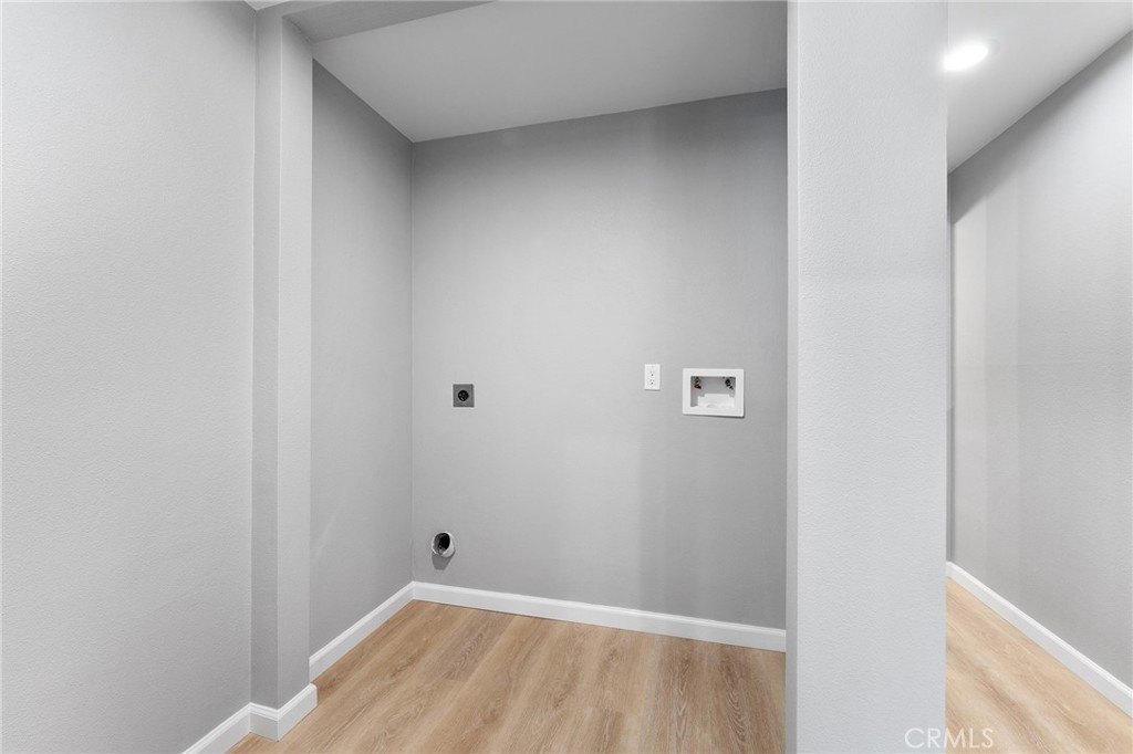 350 350 Paseo De Playa 113, Ventura, California, 93001, USA, 2 Bedrooms Bedrooms, ,1 BathroomBathrooms,Residential,For Sale,350 Paseo De Playa 113,CV25243927