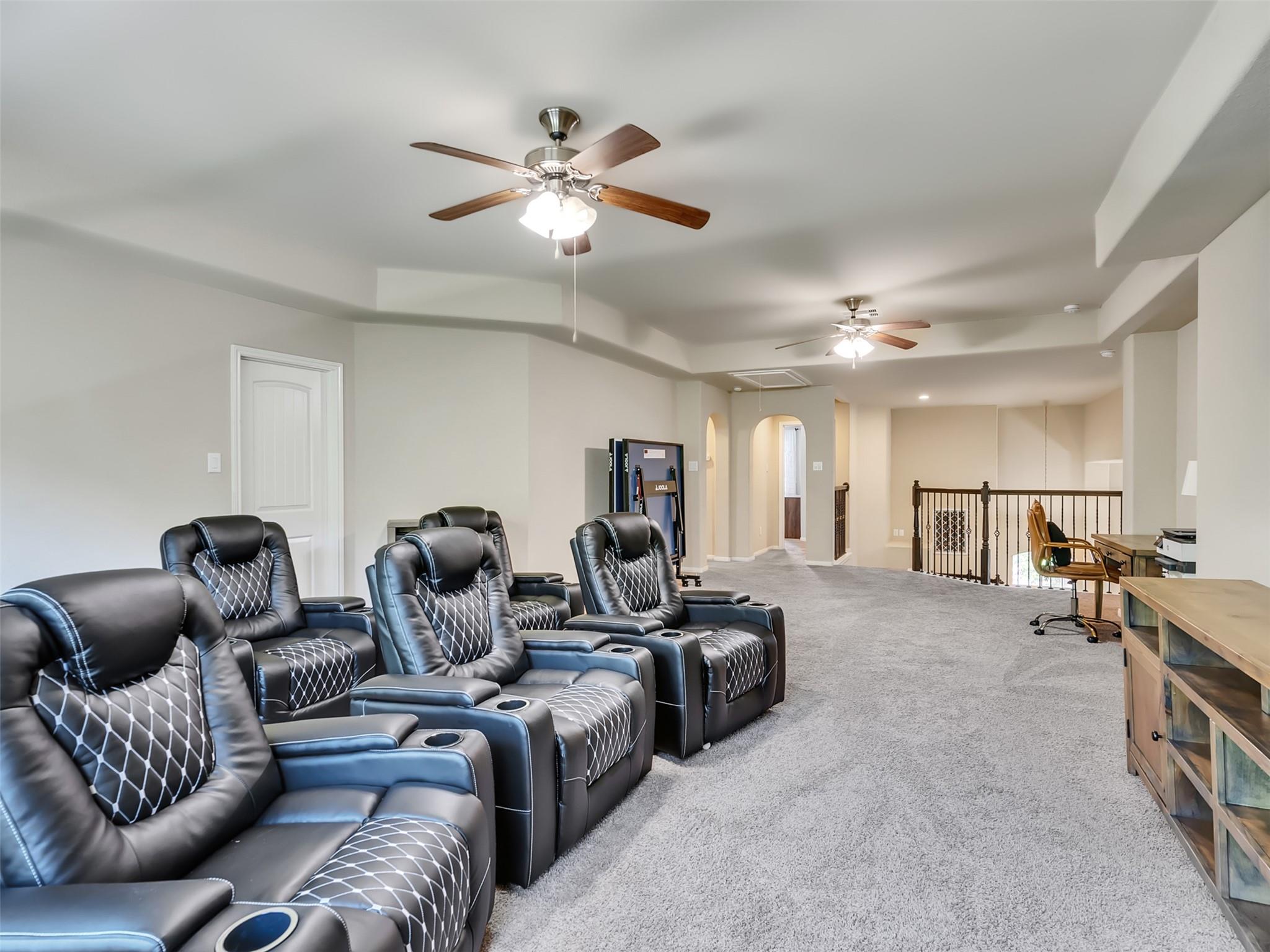Nestled in a friendly community, this 4-bed, 3.5-bath home offers a pe – image 27