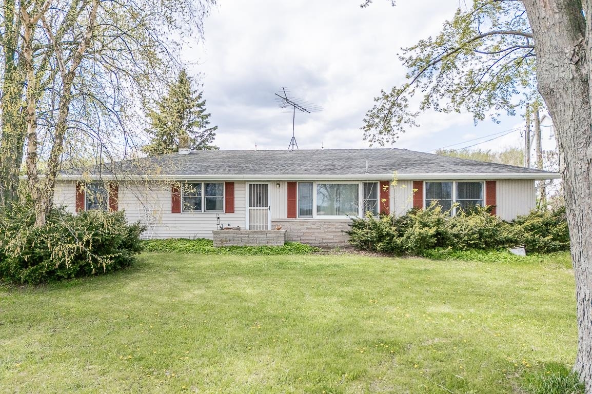 N5201 Lower Road, Shiocton, Wisconsin, 54170-9132, USA, 3 Bedrooms Bedrooms, ,2 BathroomsBathrooms,Residential,For Sale,N5201 Lower Road,86ab8ace-a03c-4b7b-9366-5f3e37