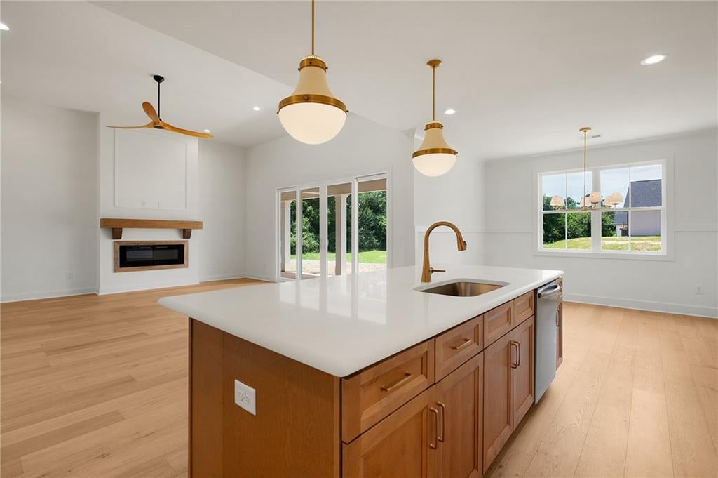 220 220 Copper Mountain Road Ne, Calhoun, Georgia, 30701, USA, 3 Bedrooms Bedrooms, ,4 BathroomsBathrooms,Residential,For Sale,220 Copper Mountain Road Ne,7787925