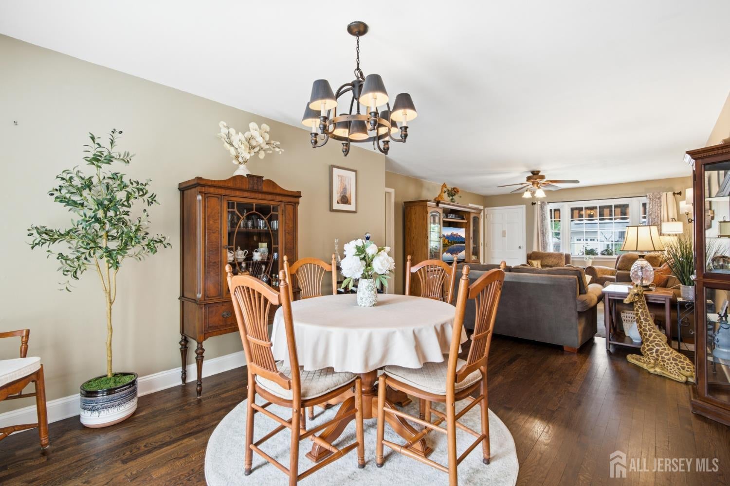 9 Brox Road, Edison, New Jersey, 08817, USA, 3 Bedrooms Bedrooms, ,2 BathroomsBathrooms,Residential,For Sale,-9 Brox Road,2617964R