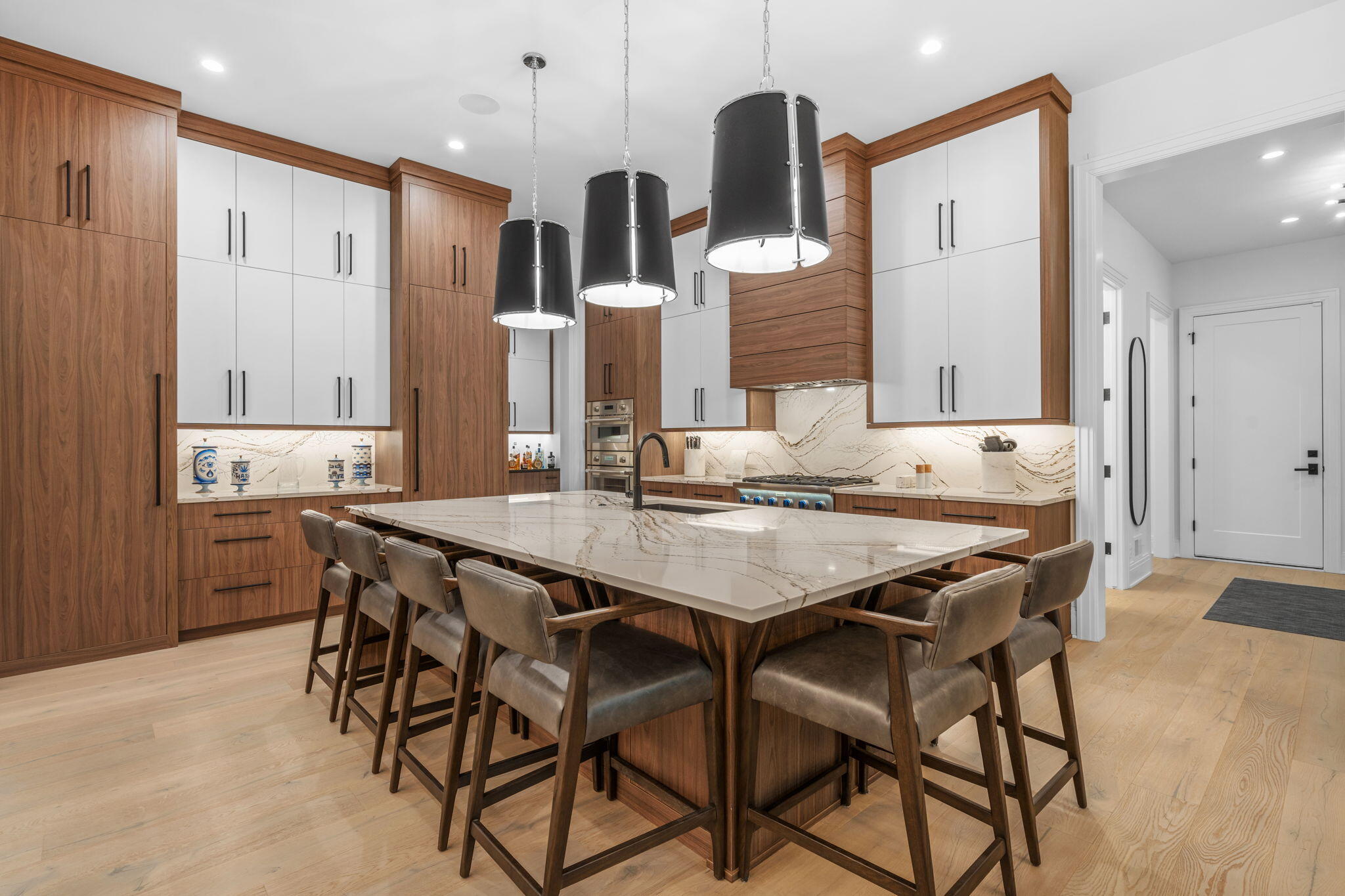 Behind the private gates of Gaslight Estates sits this exceptional, cu – image 17