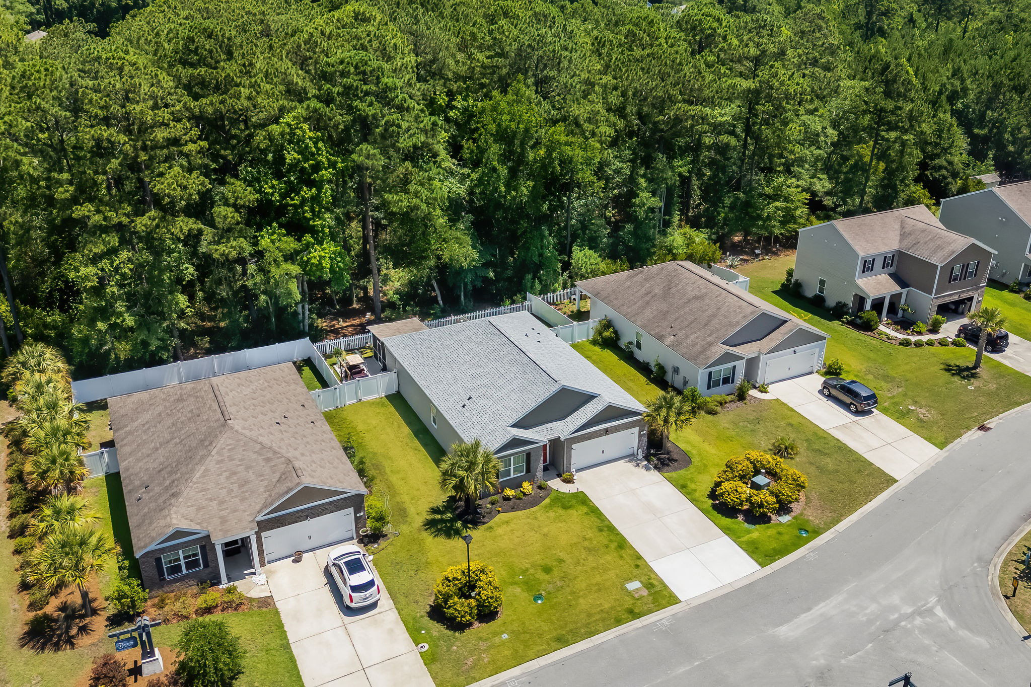 This is a beautifully maintained 4 BR/2BA one level, open concept ranc – image 3
