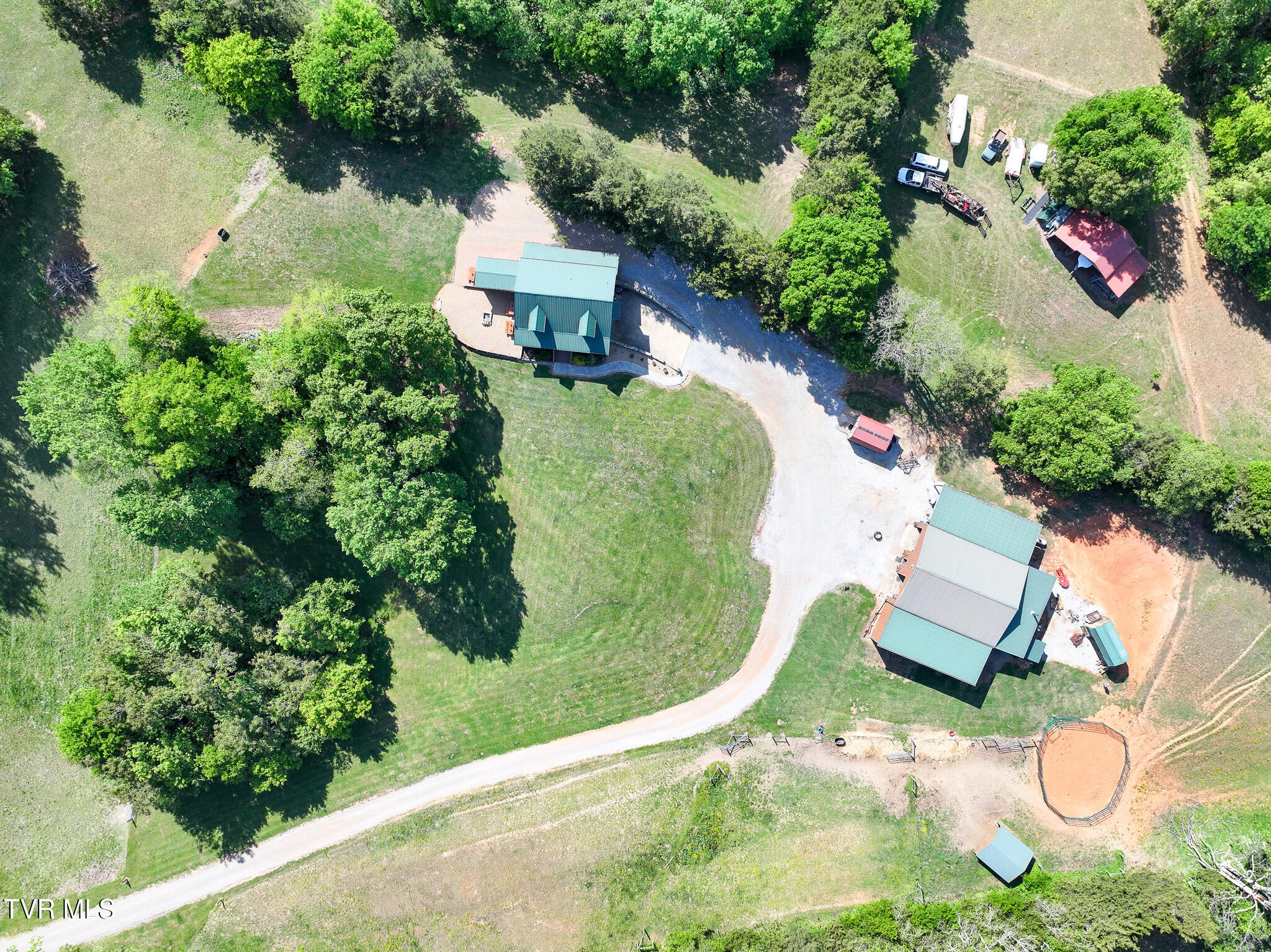 1980 1980 South Allens Bridge Road, Greeneville, Tennessee, 37743, USA, 4 Bedrooms Bedrooms, ,4 BathroomsBathrooms,Residential,For Sale,1980 South Allens Bridge Road,1c90b282-c7a2-433e-bc98-c69cf0