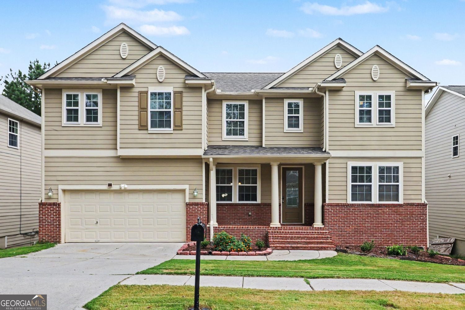 Up to $20,000 in Seller-Paid Incentives! Discover exceptional space, f – image 4